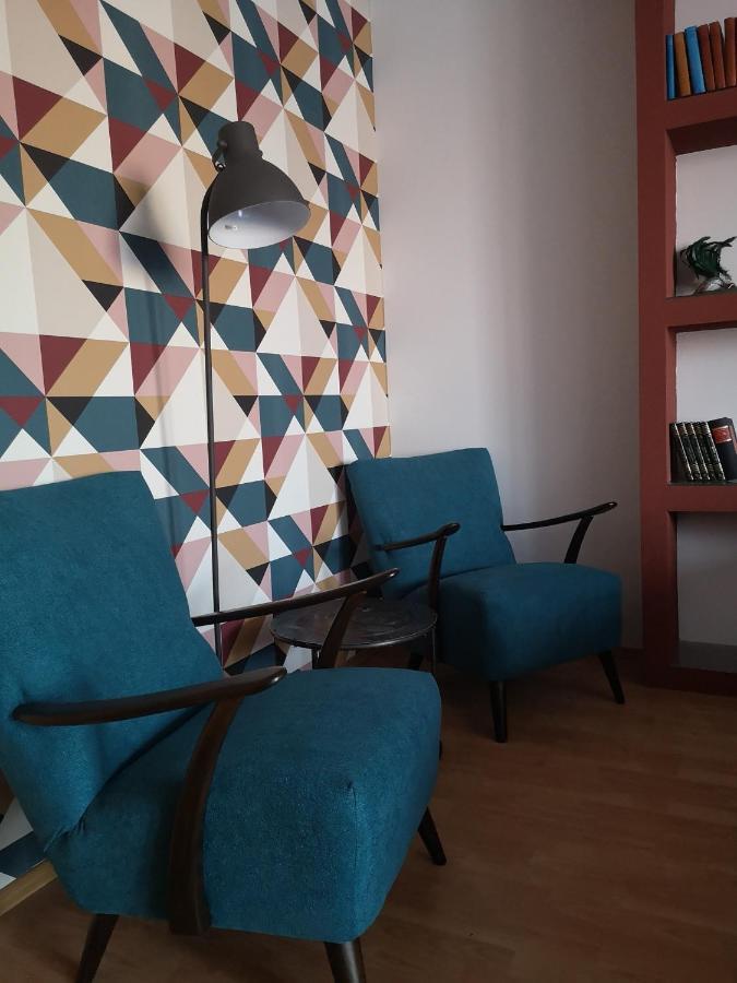 Hotello Apartmanhaz Es Panzio 佐洛埃格塞格 外观 照片