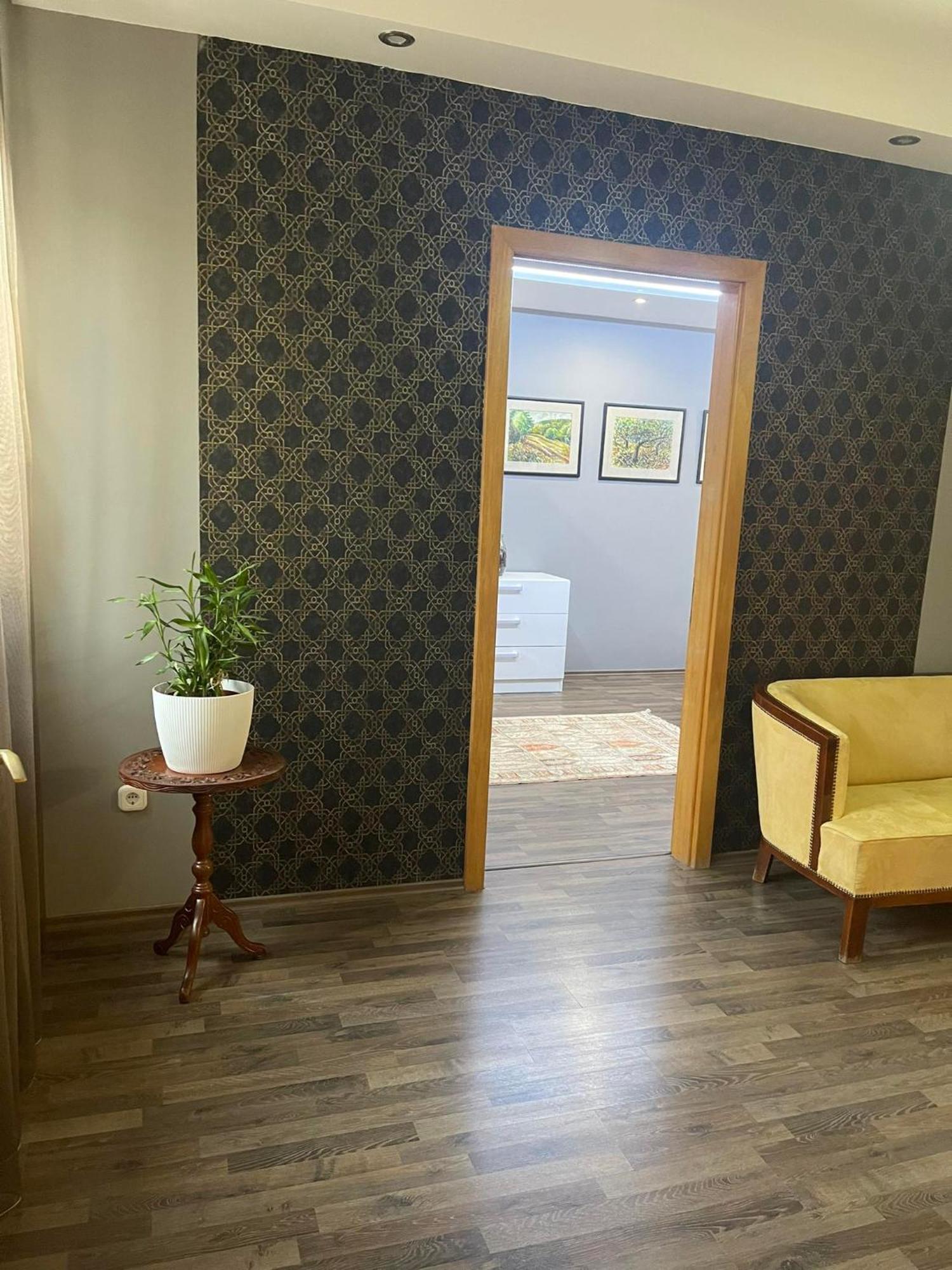 Hotello Apartmanhaz Es Panzio 佐洛埃格塞格 外观 照片