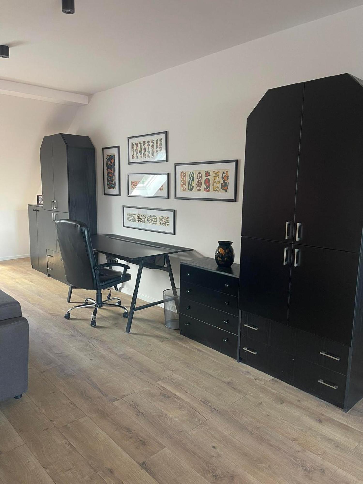 Hotello Apartmanhaz Es Panzio 佐洛埃格塞格 外观 照片